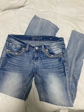 Grace Light Blue Skinny Jeans with Embellished Pockets